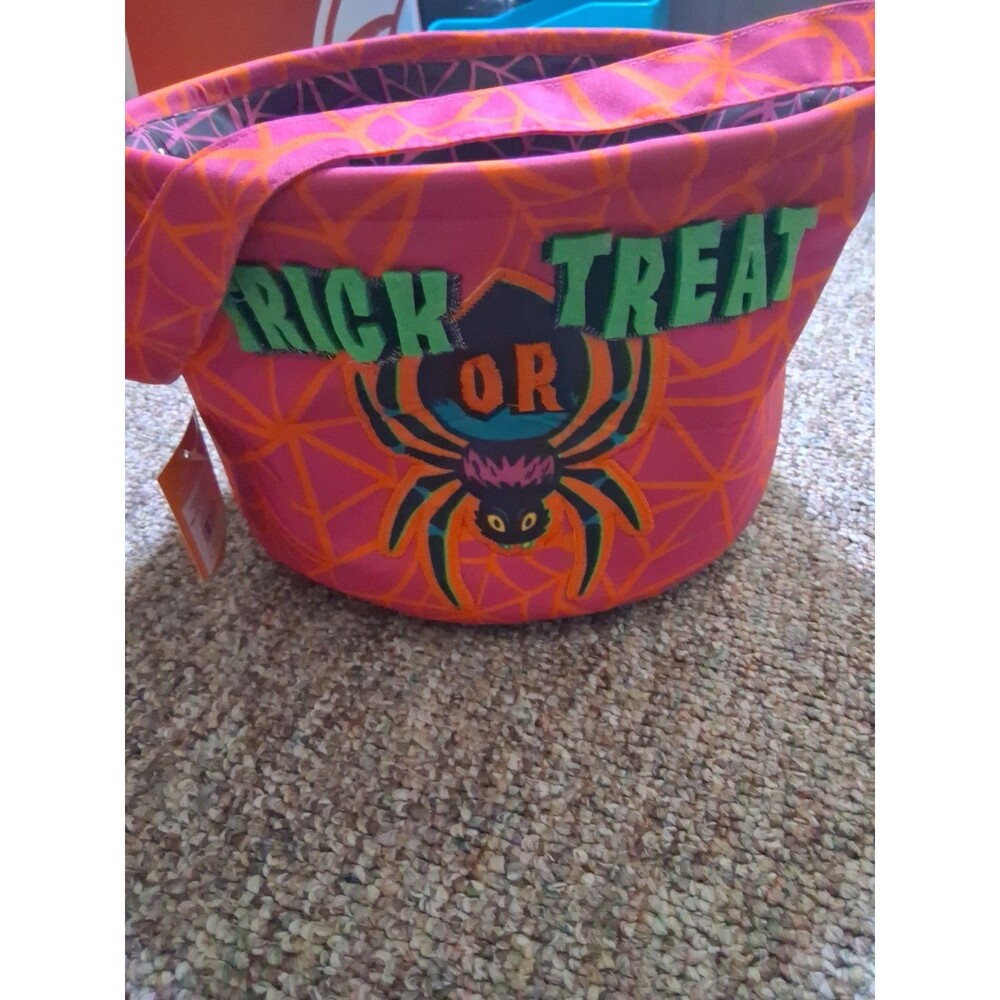 NWT Target Hyde & EEK! Pink Orange Fabric Halloween Trick or Treat Basket Spider